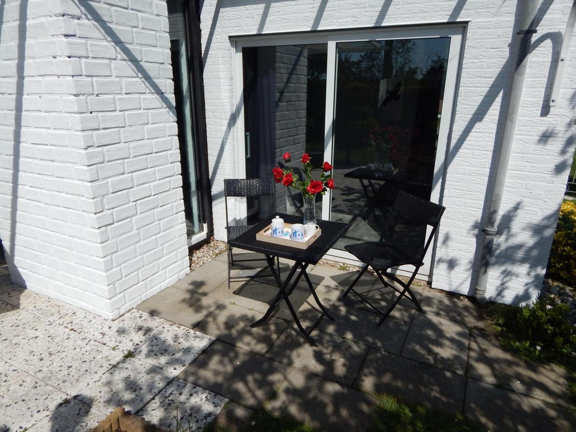Wunderschoenes-Freistehendes-Ferienhaus-An-Der-See-Sauna-Strand-Yachthafen-Wlan Bruinisse Exterior photo